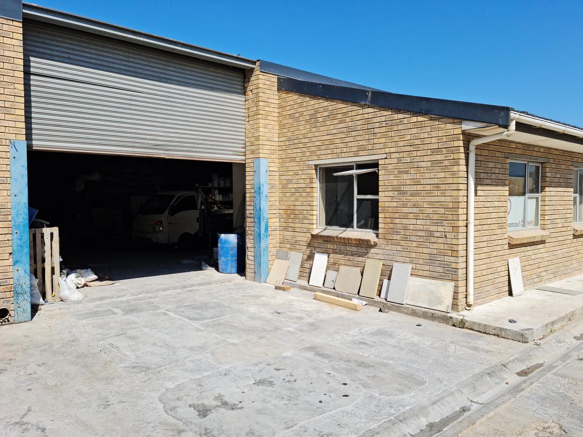 To Let commercial Property for Rent in Broadlands Western Cape